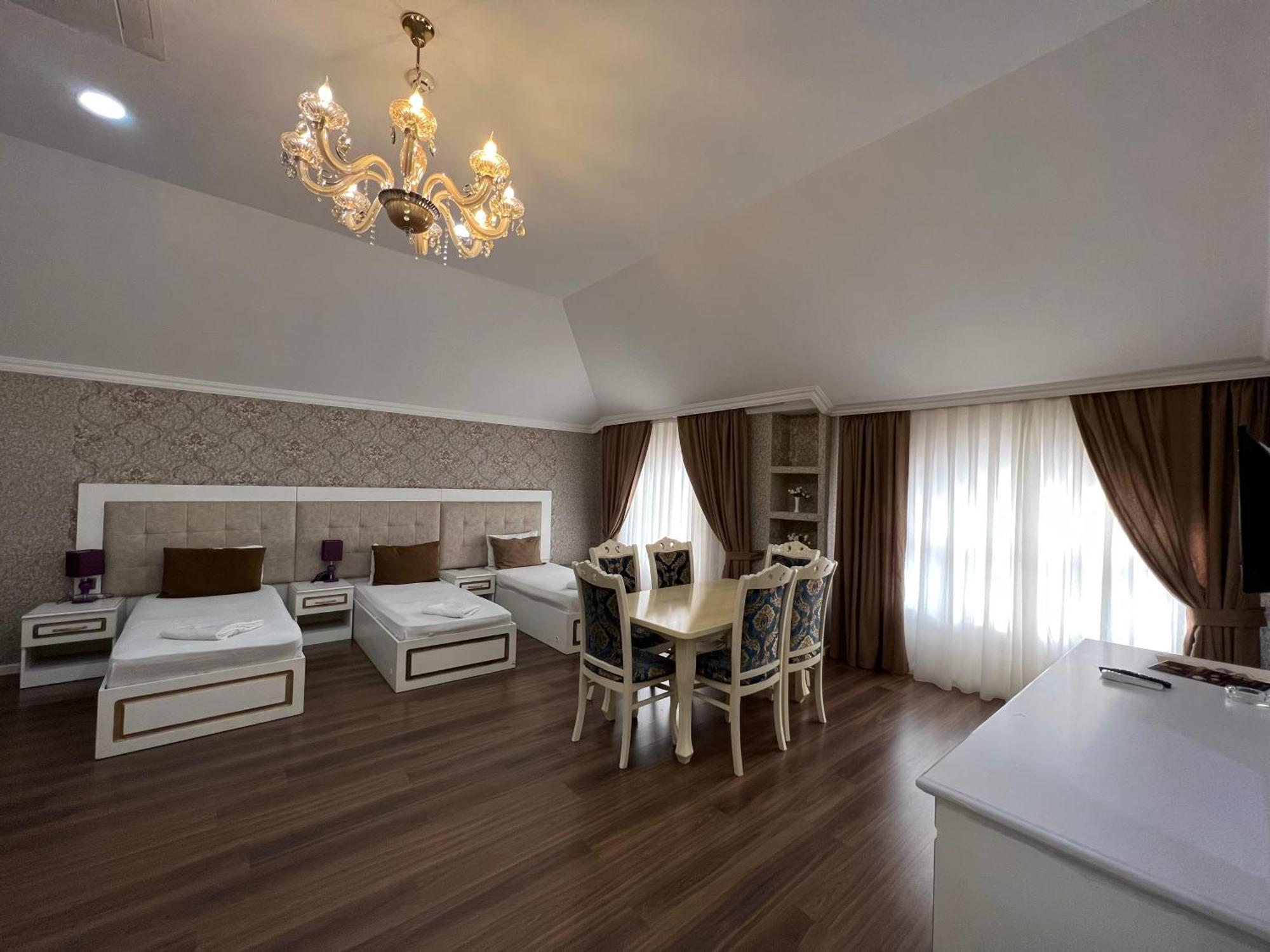 Maris Hotel Baku Exteriör bild