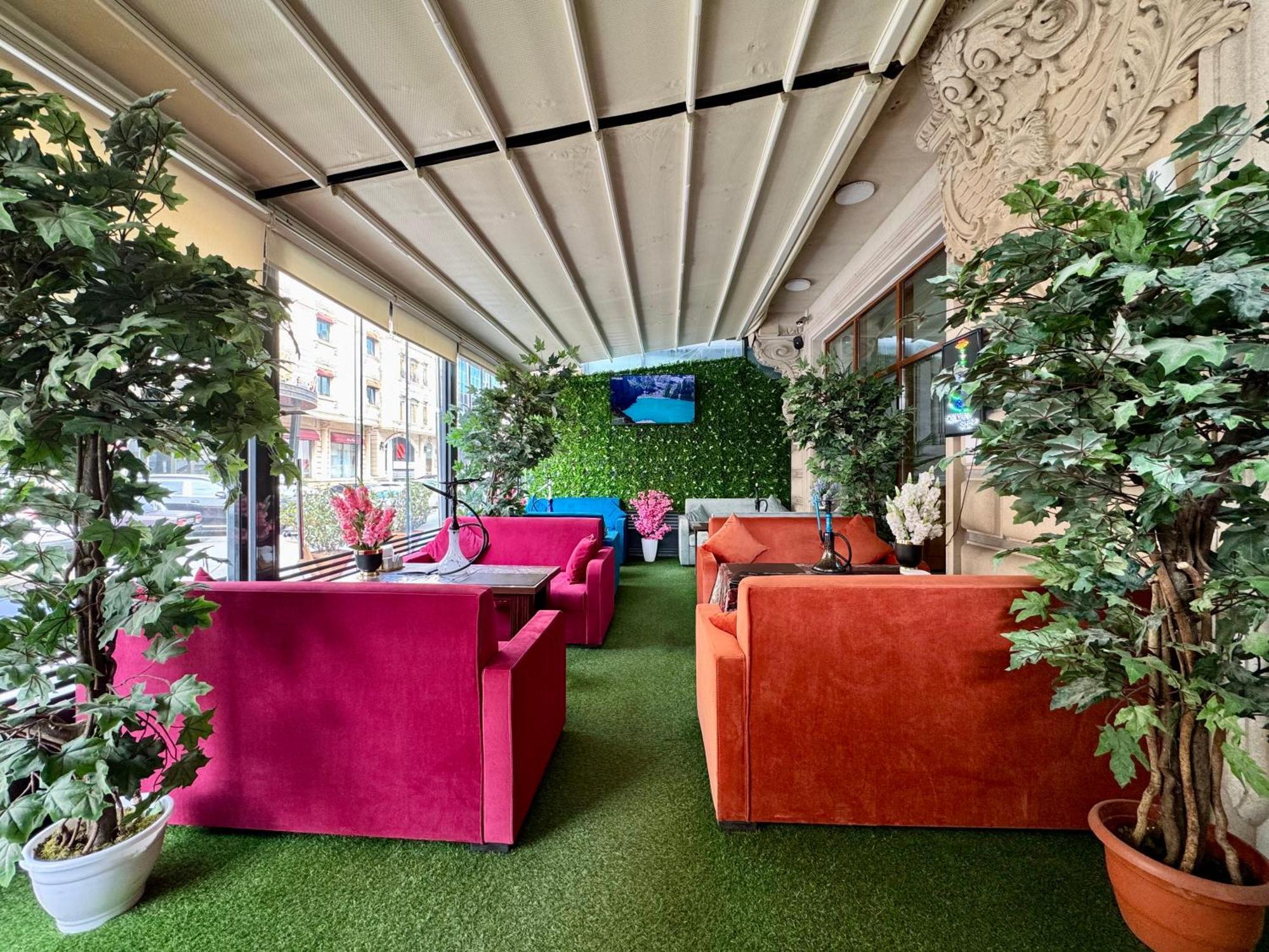 Maris Hotel Baku Exteriör bild