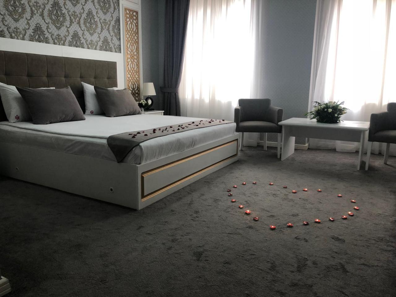 Maris Hotel Baku Exteriör bild
