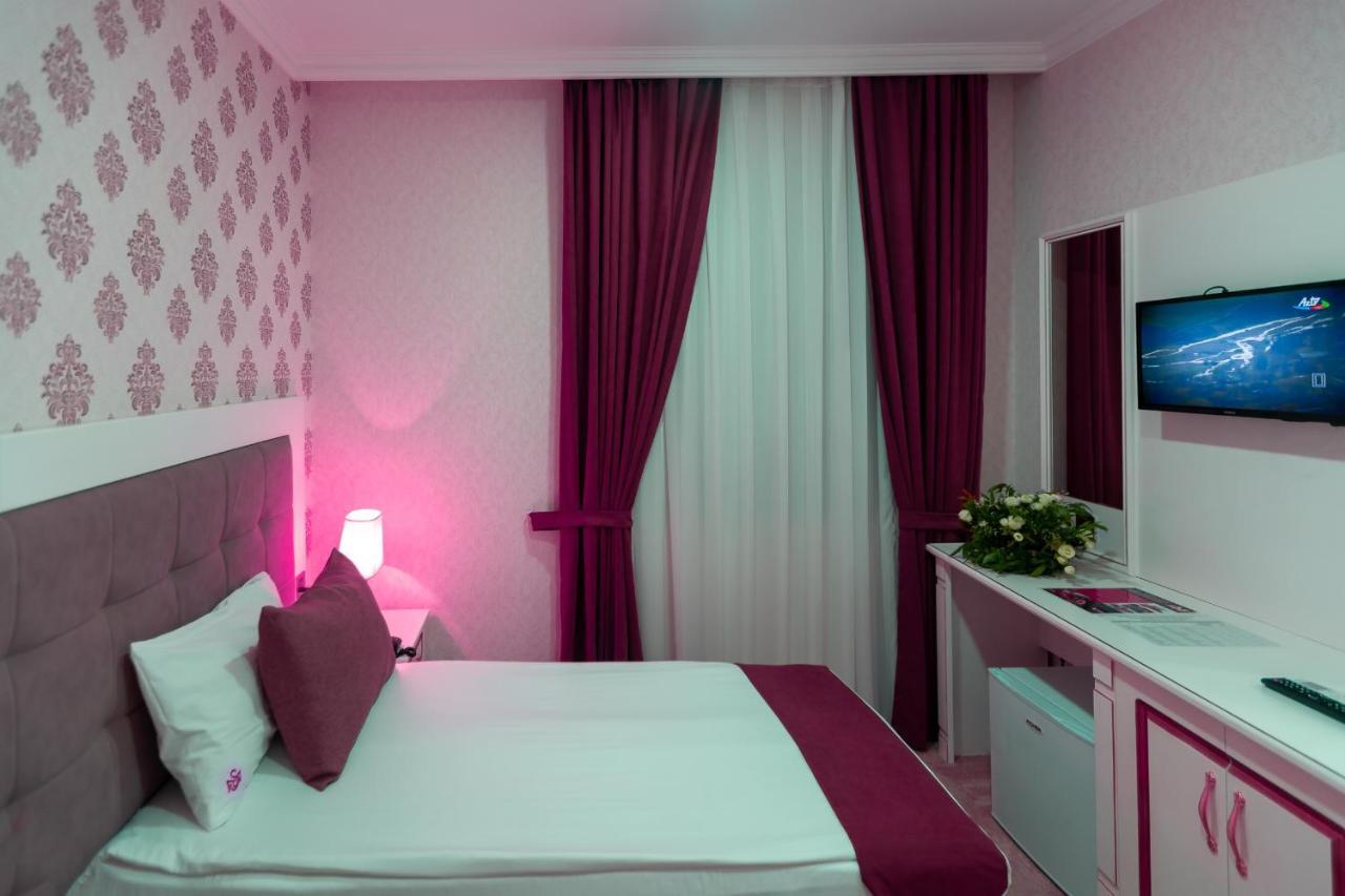 Maris Hotel Baku Exteriör bild